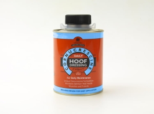 C&D&M CORNUCRESCINE DAILY HOOF DRESSING, smar do kopyt z pędzelkiem 500ml