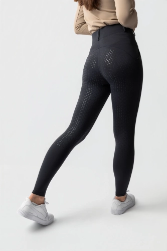 WQF5Q_590_04.webp